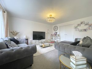 Jefferson Way- click for photo gallery